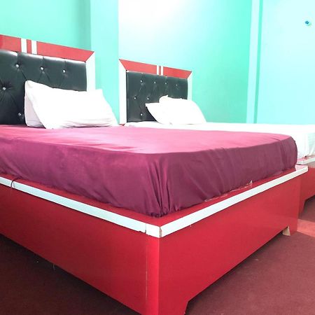 Subha Laxmi Hotel & Lodge Bahāsi Zewnętrze zdjęcie