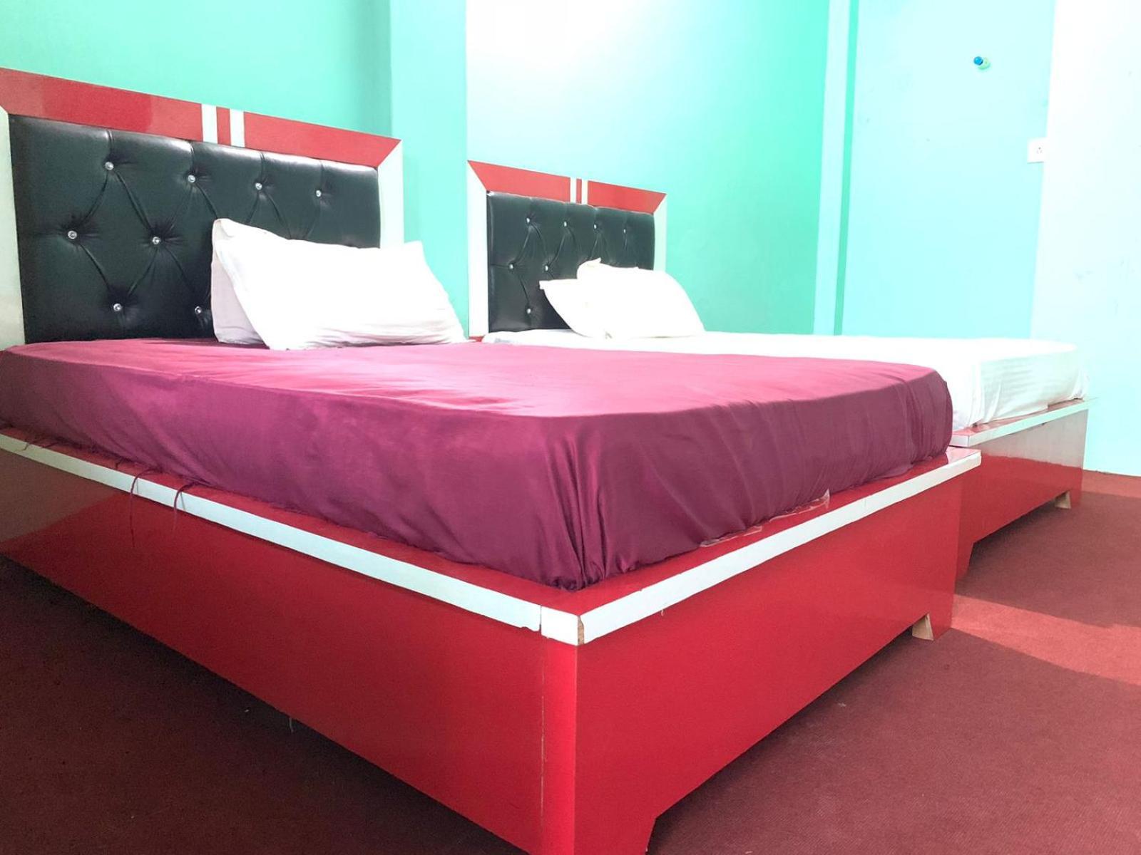 Subha Laxmi Hotel & Lodge Bahāsi Zewnętrze zdjęcie