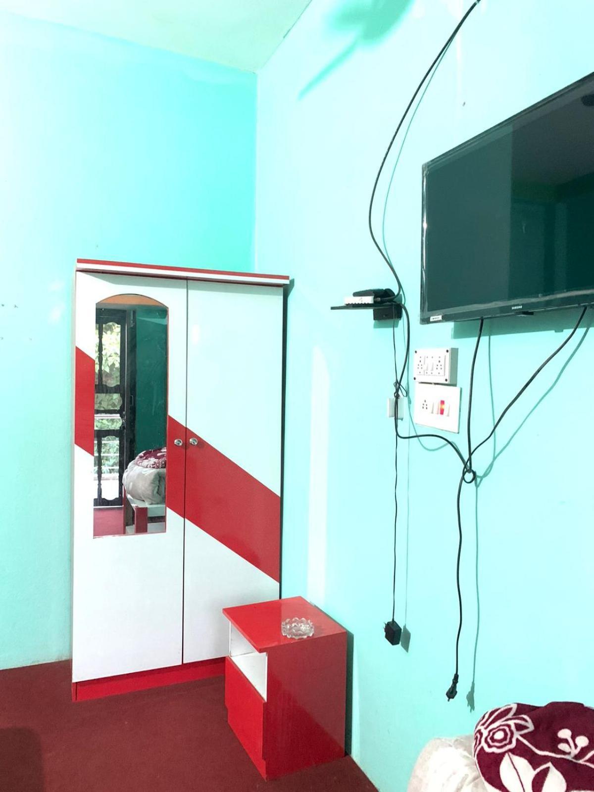 Subha Laxmi Hotel & Lodge Bahāsi Zewnętrze zdjęcie
